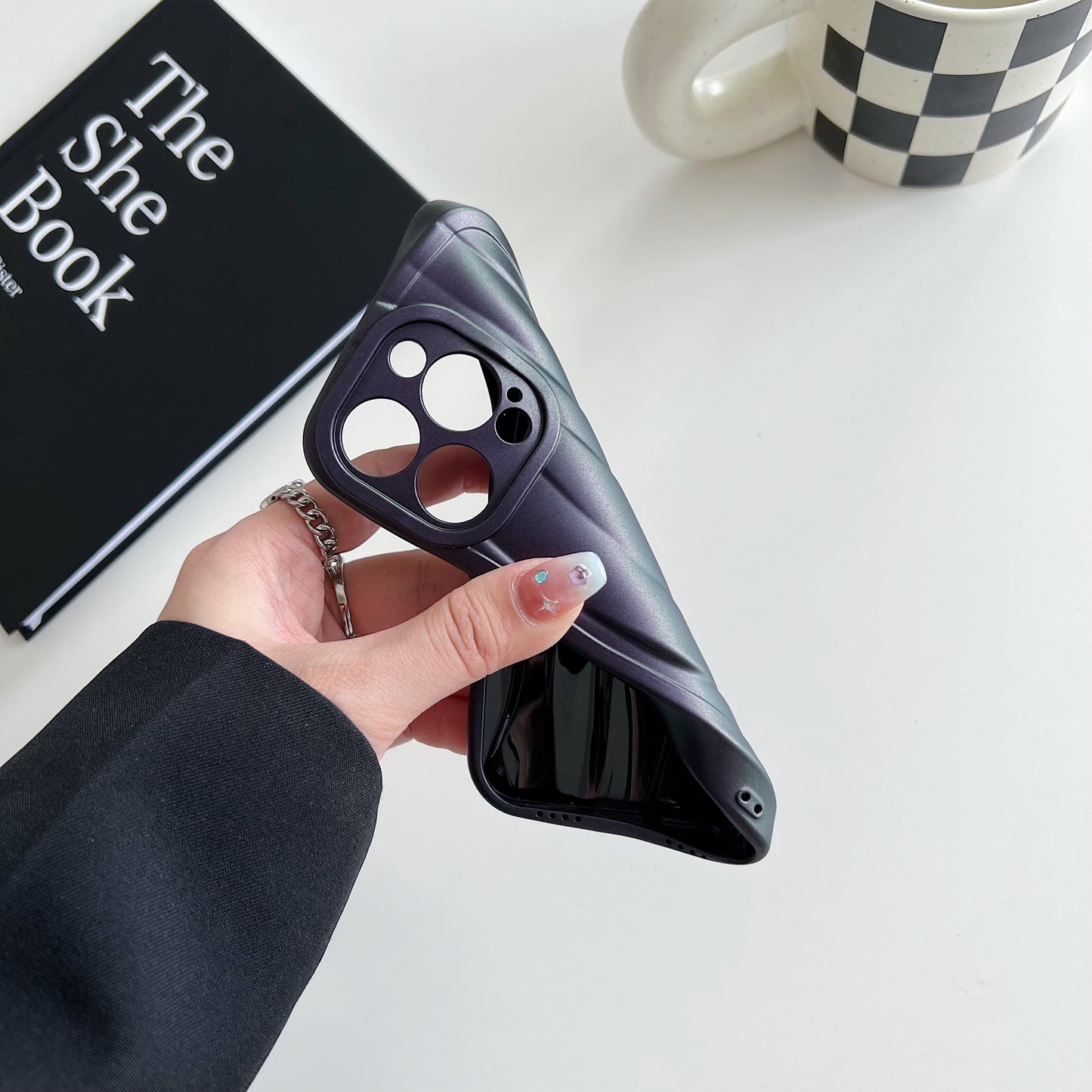 Factory Ready Ship Wave Luxury 3D Cute Soft Silicone Squishy Tpu Phone Case For 14 Pro Max