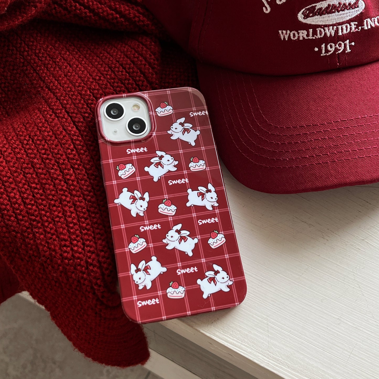 2023 New Design Checker Rabbit Cake phone case cover Red Cute Silicone Phone Case for iphone 14