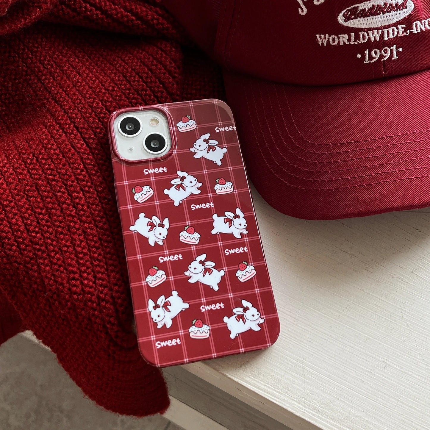 2023 New Design Checker Rabbit Cake phone case cover Red Cute Silicone Phone Case for iphone 14