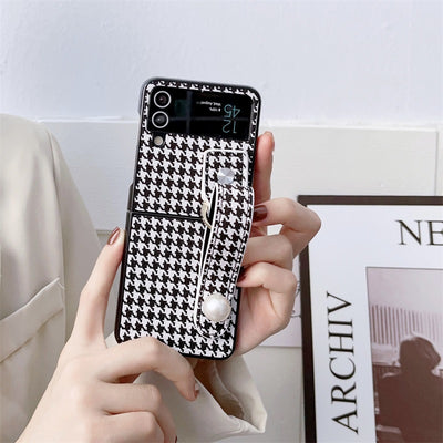 Luxury Style Houndstooth Leather Phone Cover With Pearl wristband Strap Tpu Pc Leather 2 In 1 For Samsung Zflip3 4